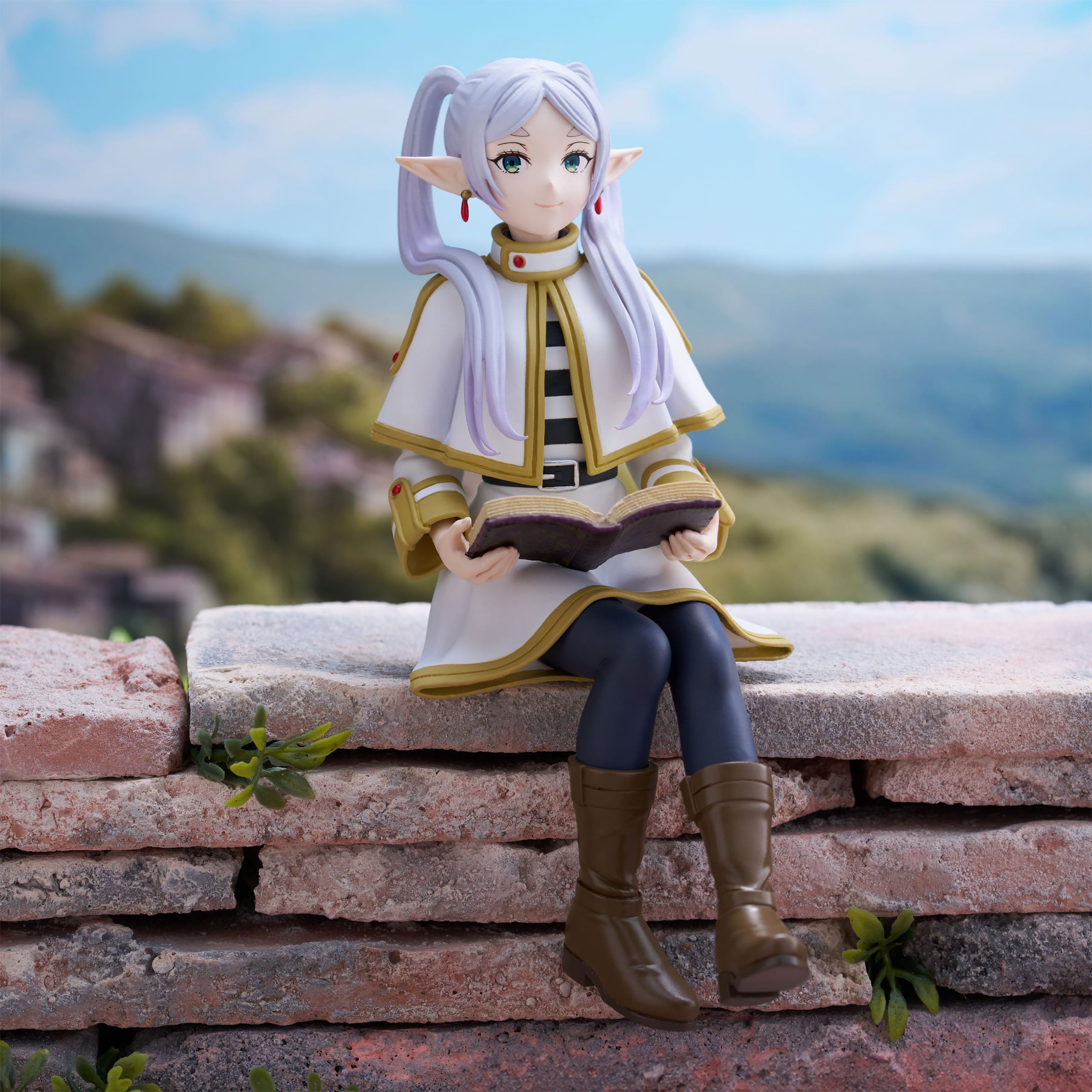 Frieren: Beyond Journey’s End Frieren Noodle Stopper figure by Furyu