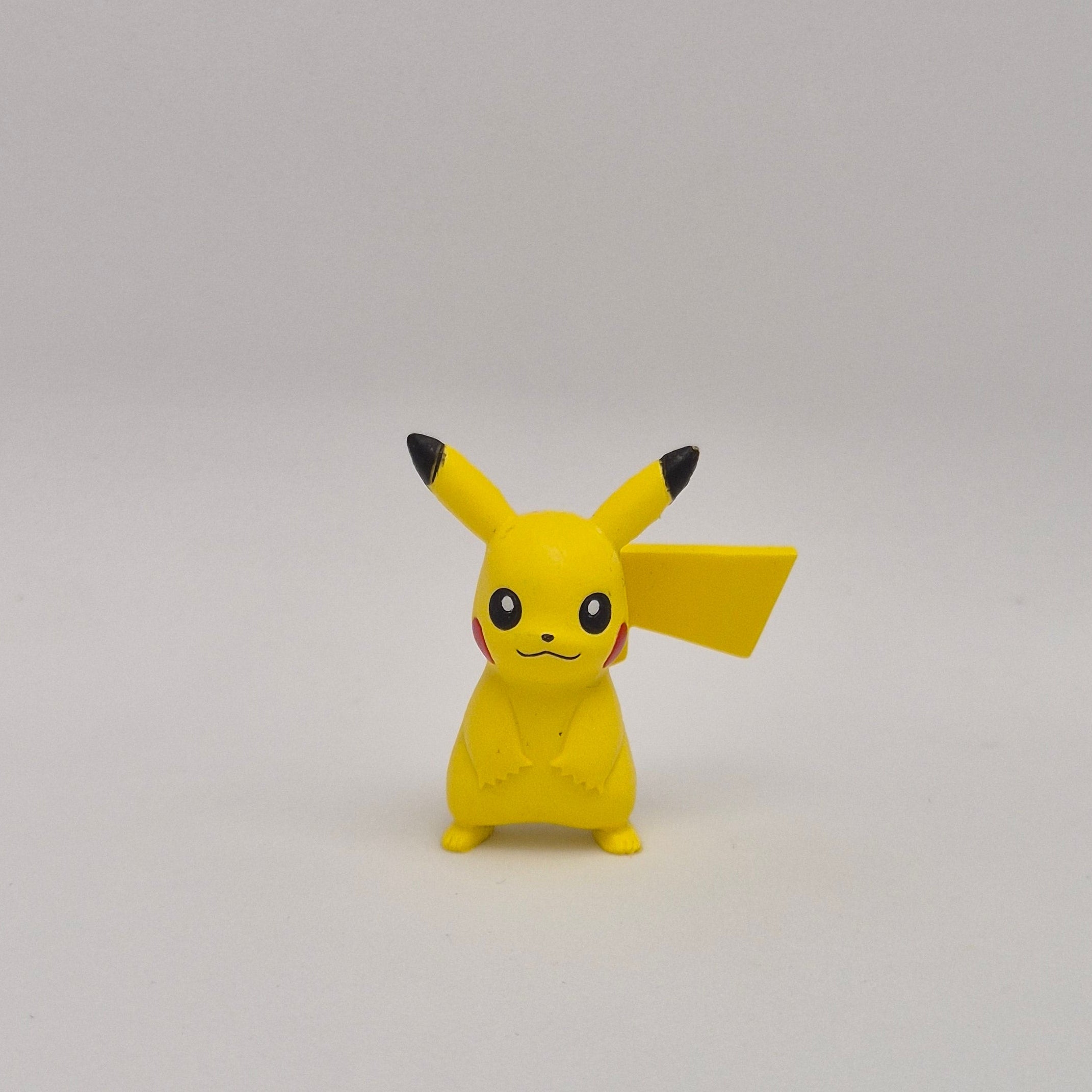 Pokemon Waving Pikachu mini Figure JP 2