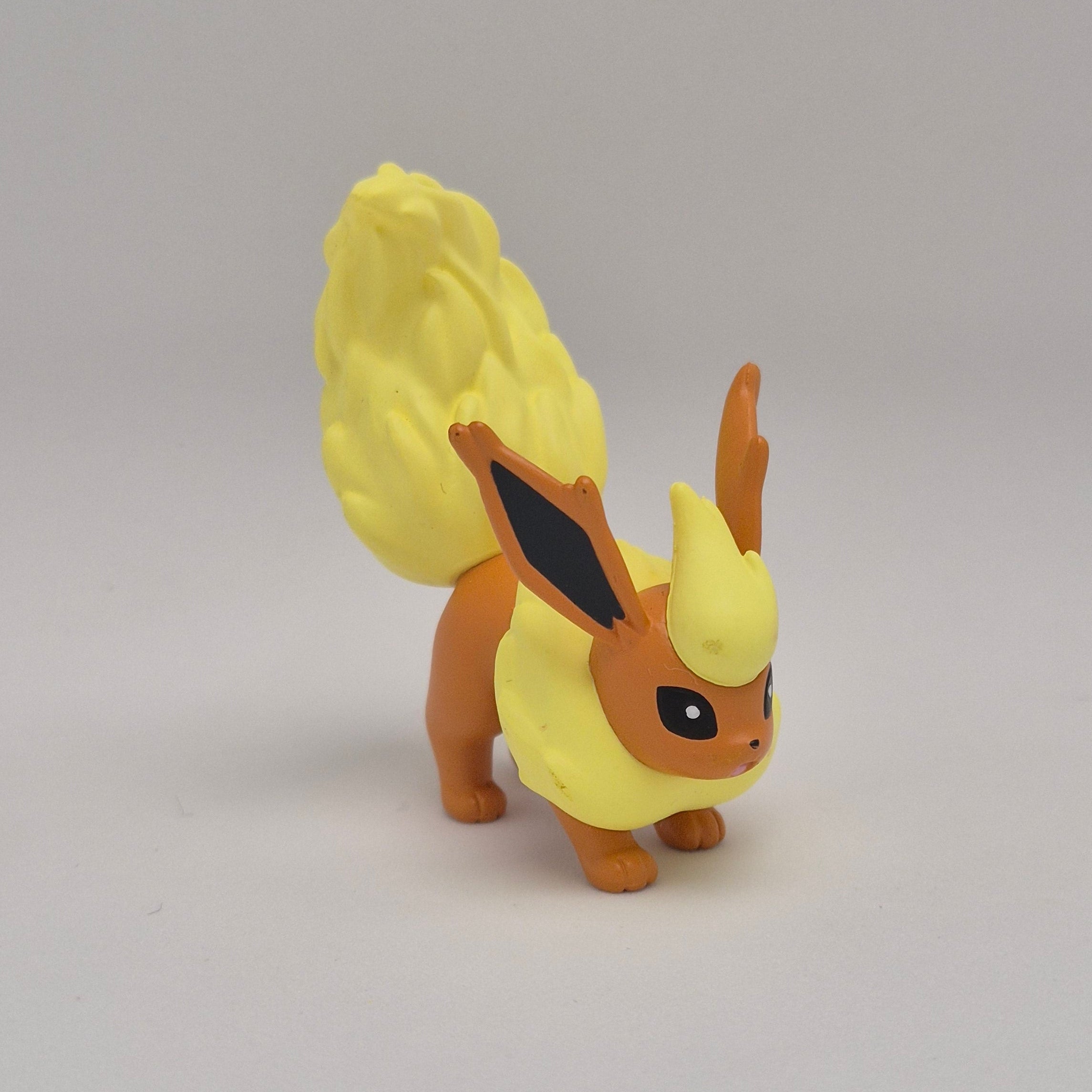 Pokemon Waving Flareon mini Figure JP