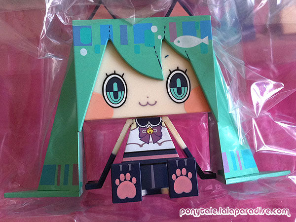 Vocaloid Hatsune Miku Cubic Mini Figure Collectible