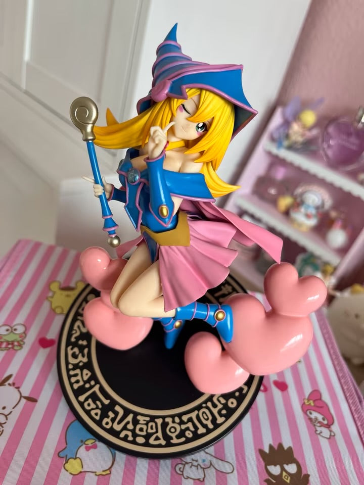 Yu-Gi-Oh! Dark Magician Girl HereDetail Figure