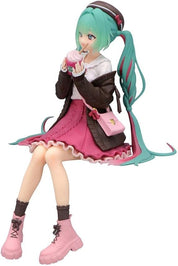 Furyu Hatsune Miku Noodle Stopper PVC Statue Autumn Date Pink Colour Various 14 cm