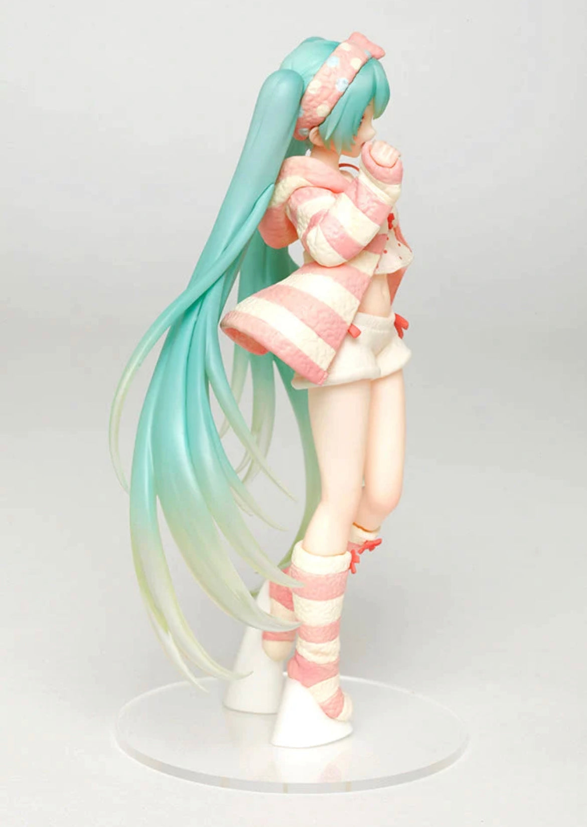 Vocaloid: Hatsune Miku Room Wear by Taito