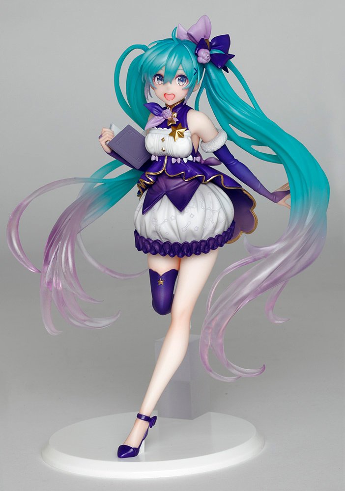 Vocaloid: Hatsune Miku 3rd Season winter Version Figure by Taito