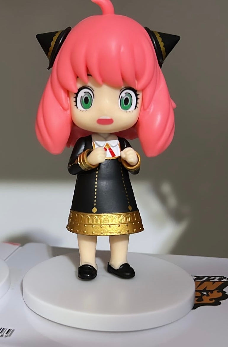 Anya mini figure