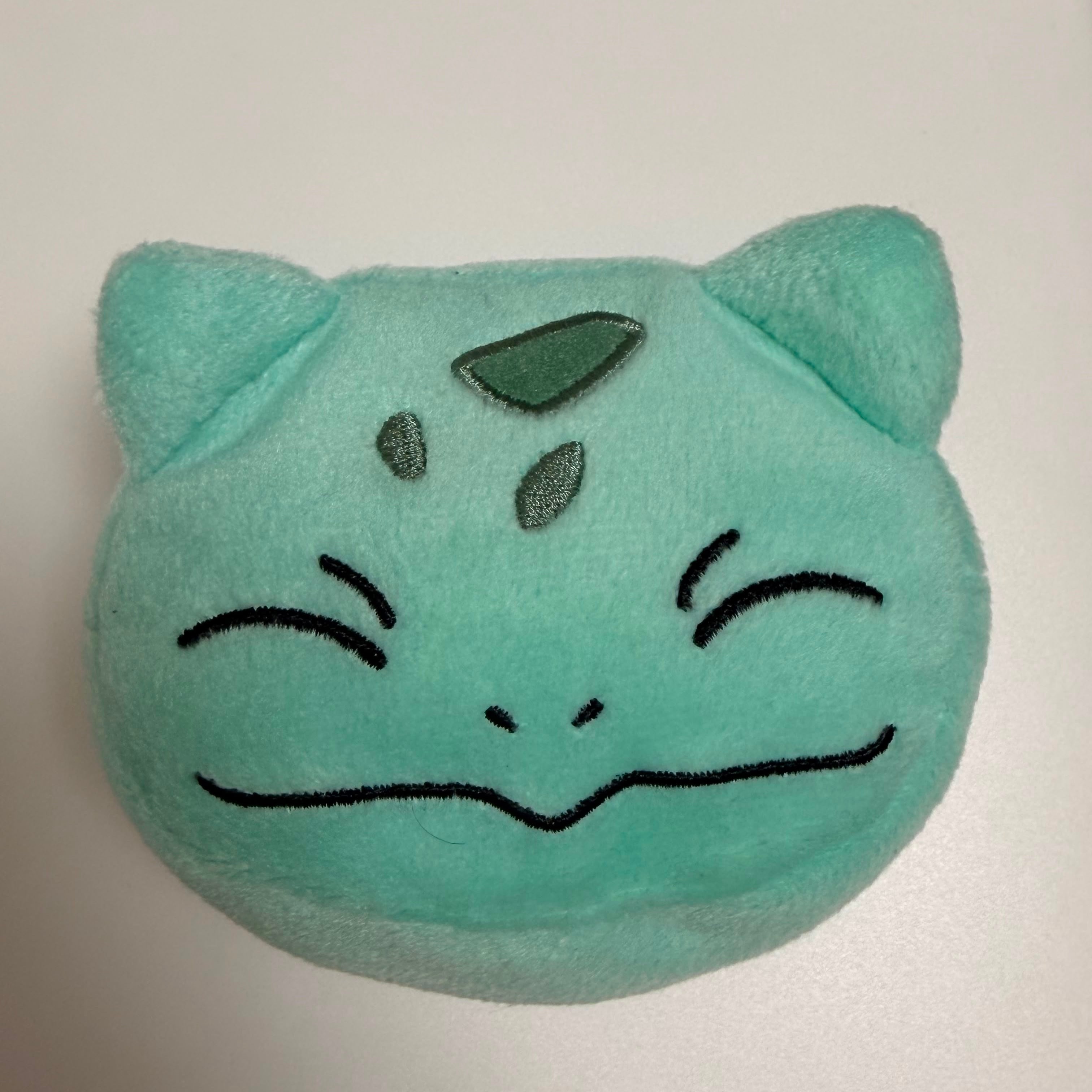 Pokémon Bulbasaur plush pouch by Banpresto