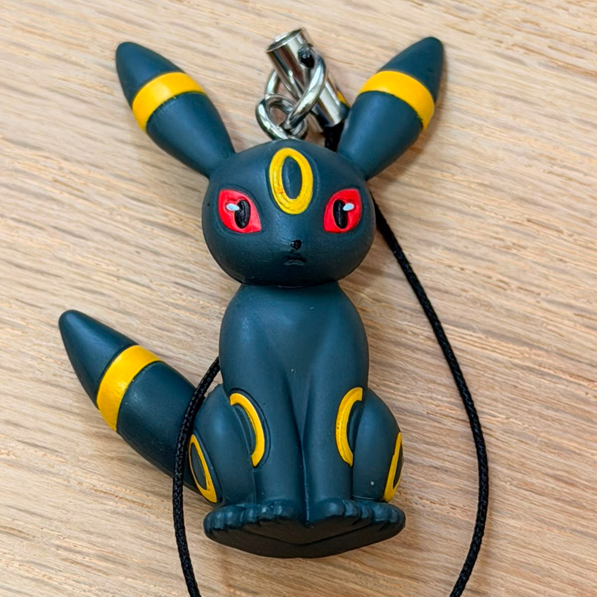 Pokémon Umbreon mini figurine strap keychain by Takara Tomy A.R.T.S