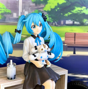 Vocaloid Hatsune Miku x Cinnamoroll Osumashi Ver. Figure by SEGA