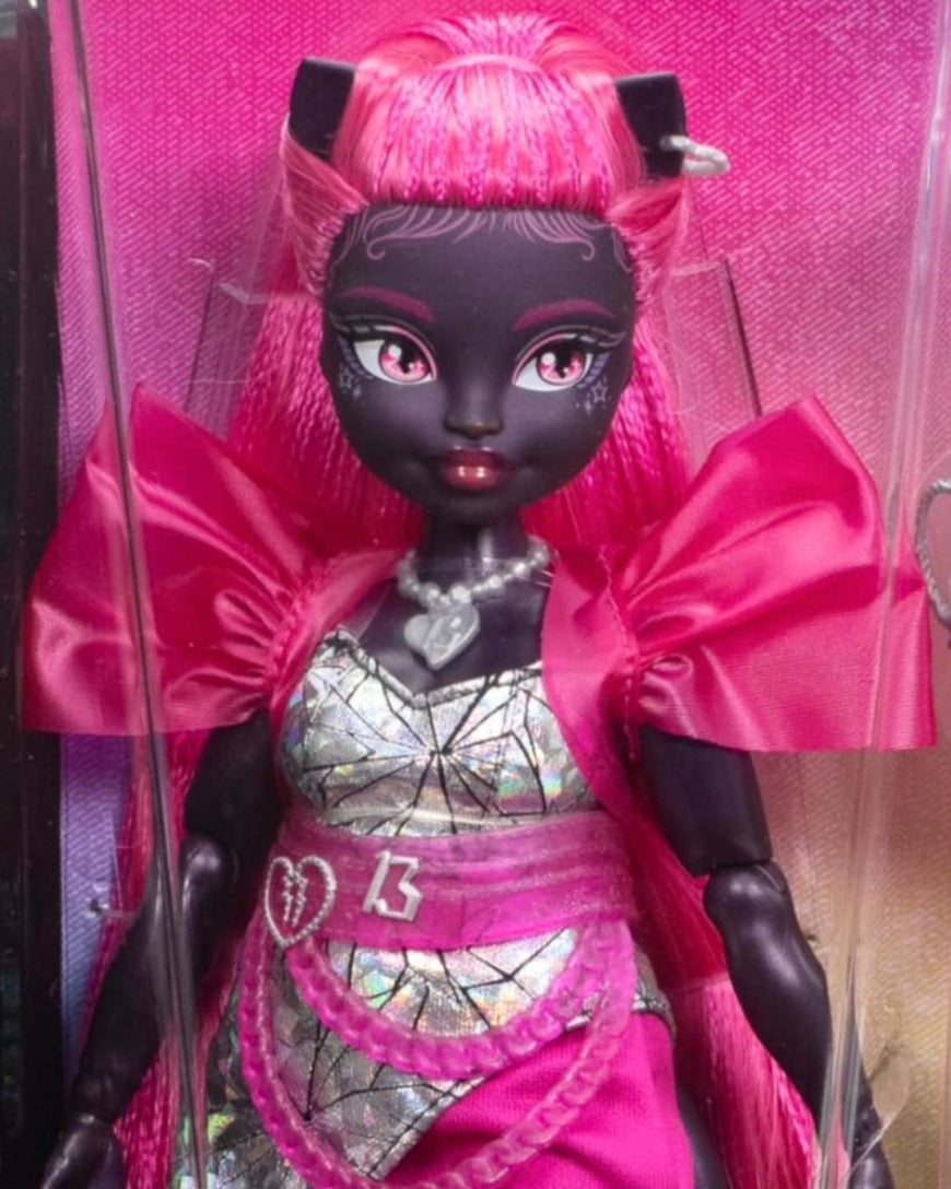 Monster High Catty Noir G3 Core Doll