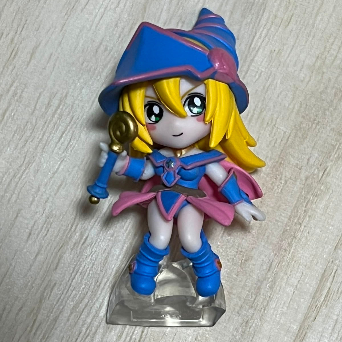 Yu-Gi-Oh ! 01 Dark Magician Girl mini figurine