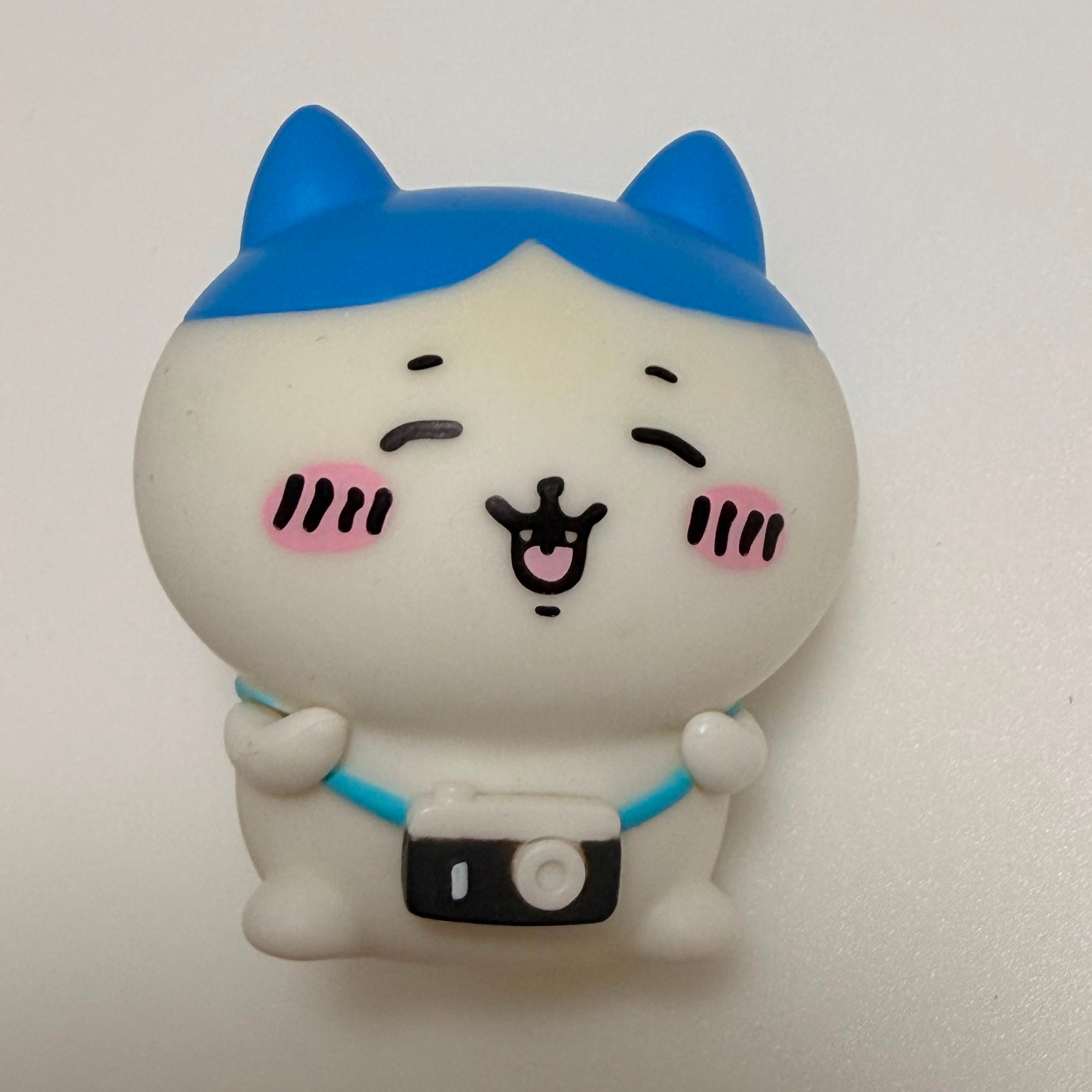 Chiikawa Hachiware mini figurine by Ensky