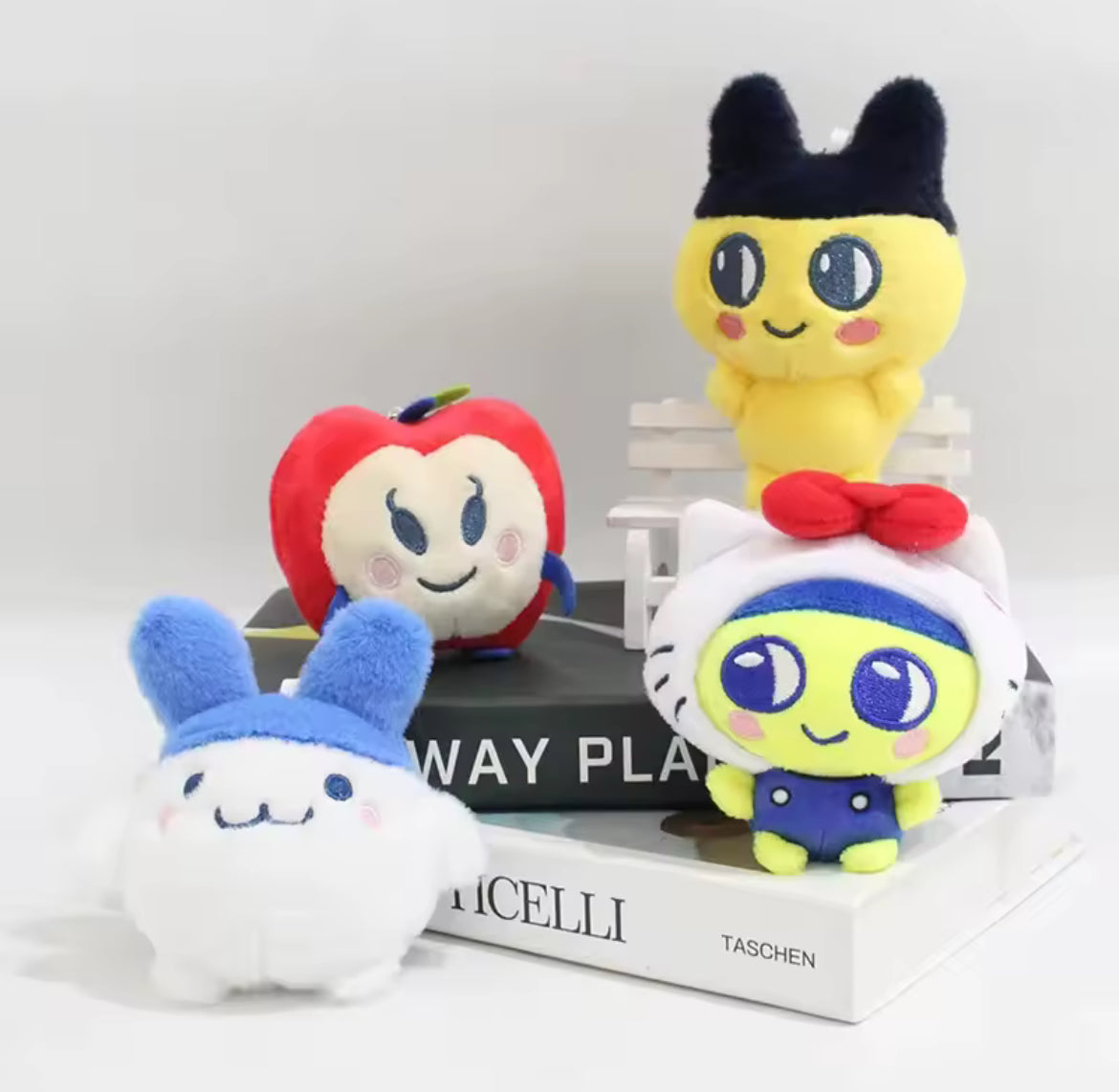 Tamagotchi Plush Keychain Mametchi Mimitchi