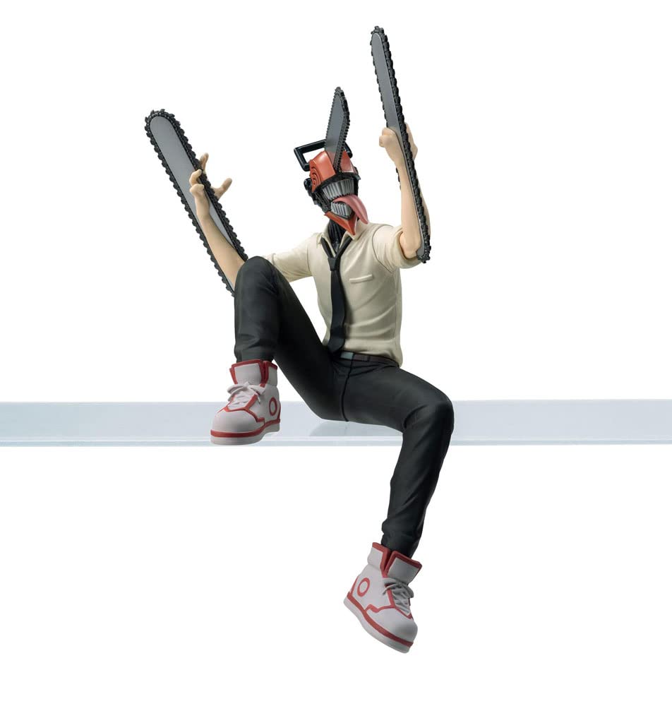 Chainsaw Man Perching Figure by SEGA