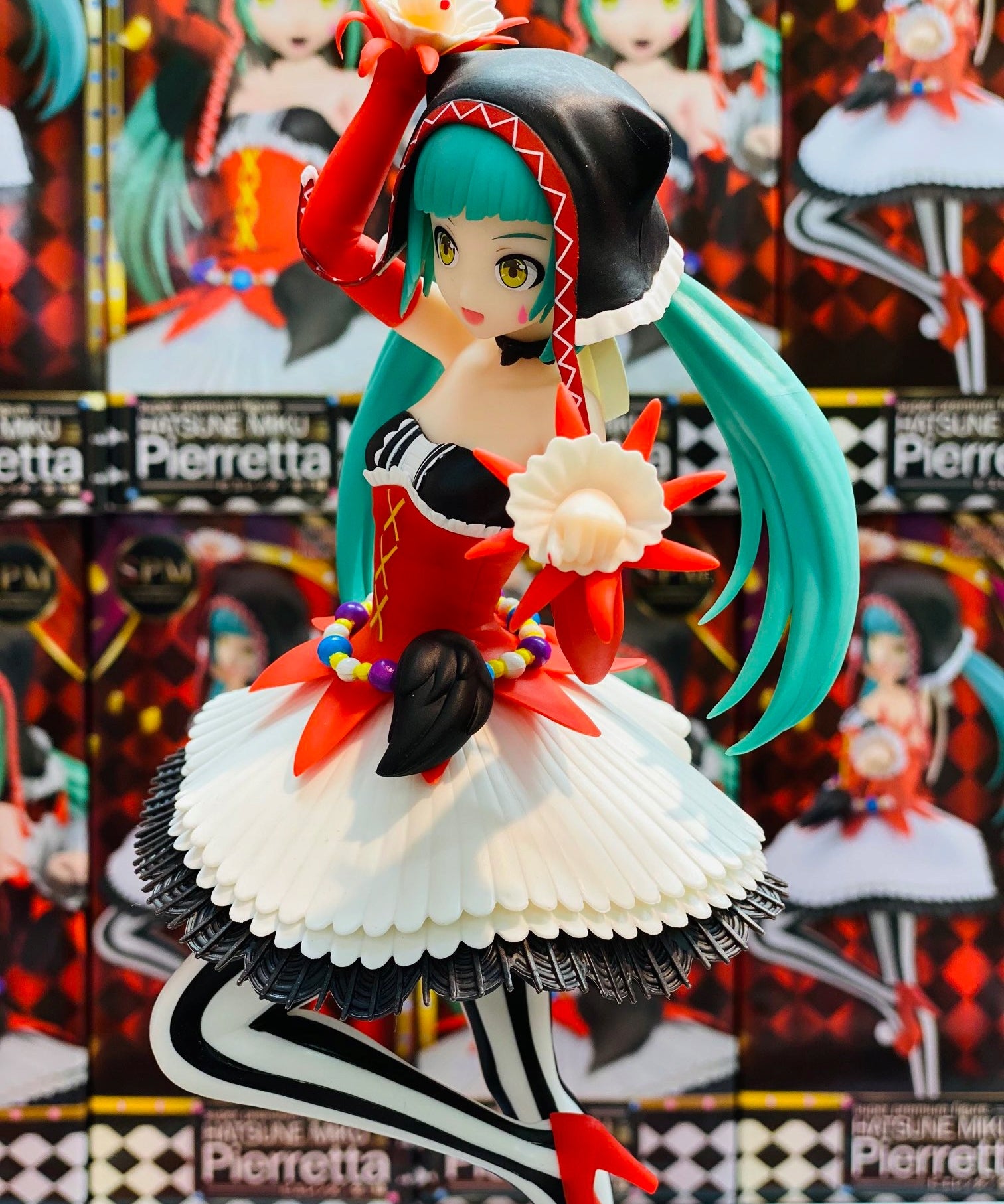 Figurka-Anime-Vocaloid-Hatsune-Miku-Project-DIVA-Future-Tone-Pieretta-SEGA-EAN-GTIN-4580779526087.jpg