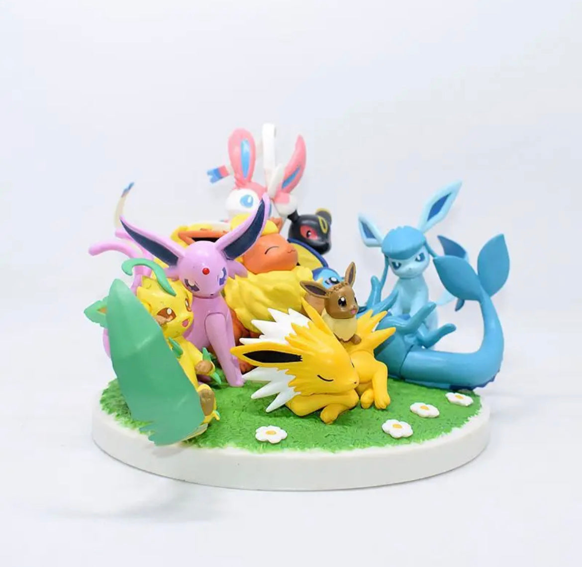 Pokemon: Eeveelutions figure