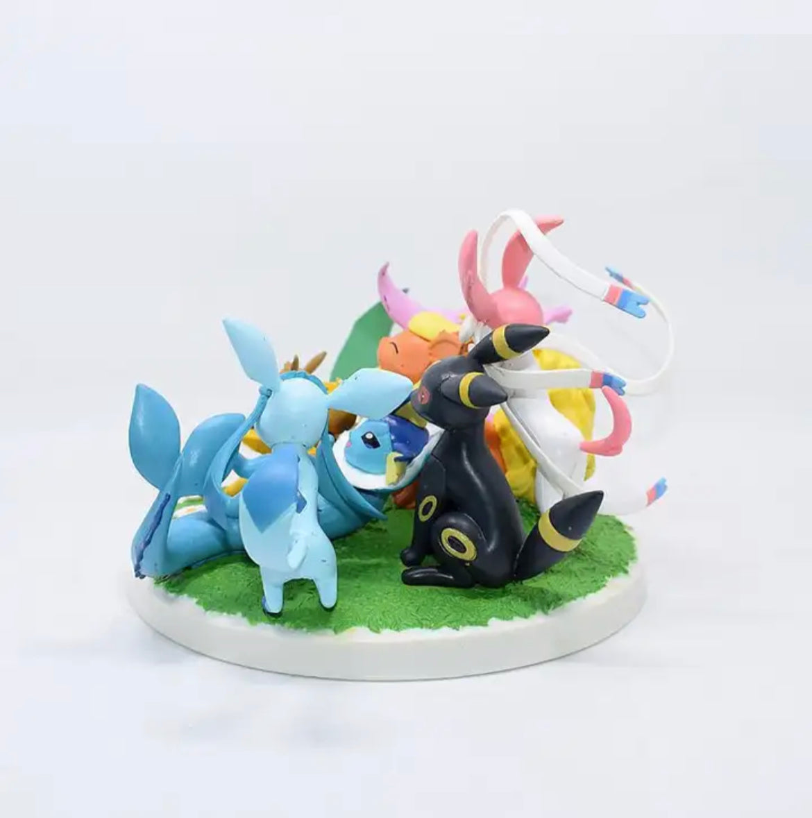 Pokemon: Eeveelutions figure