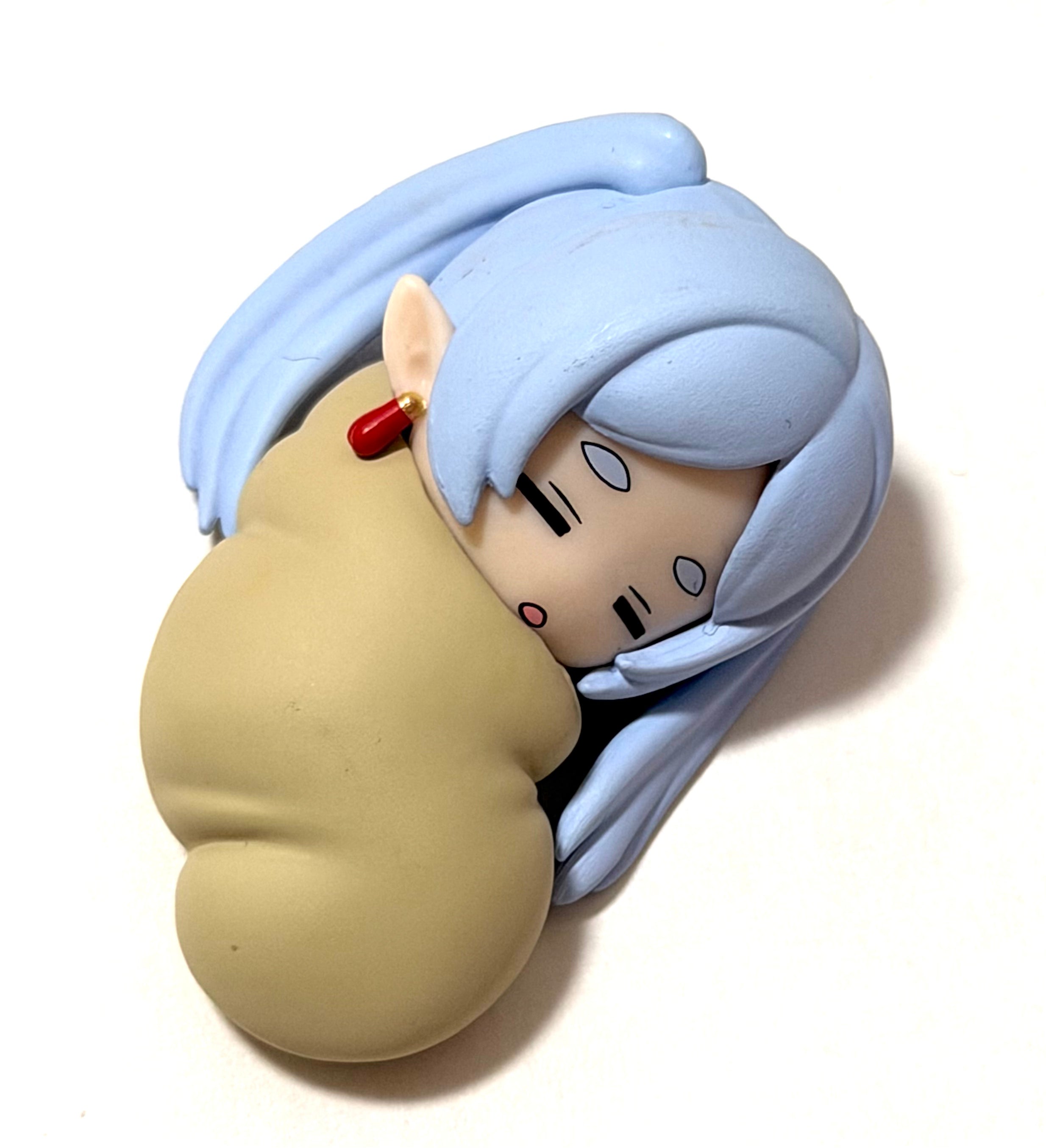 Frieren Beyond Journey's End Frieren Sleeping  Mini Figure 1