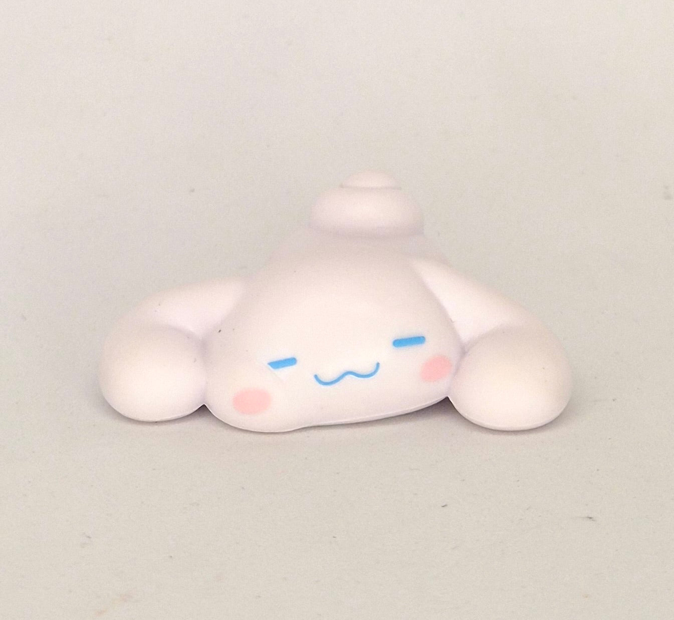 Sanrio Cinnamoroll Sleeping Mini Figure