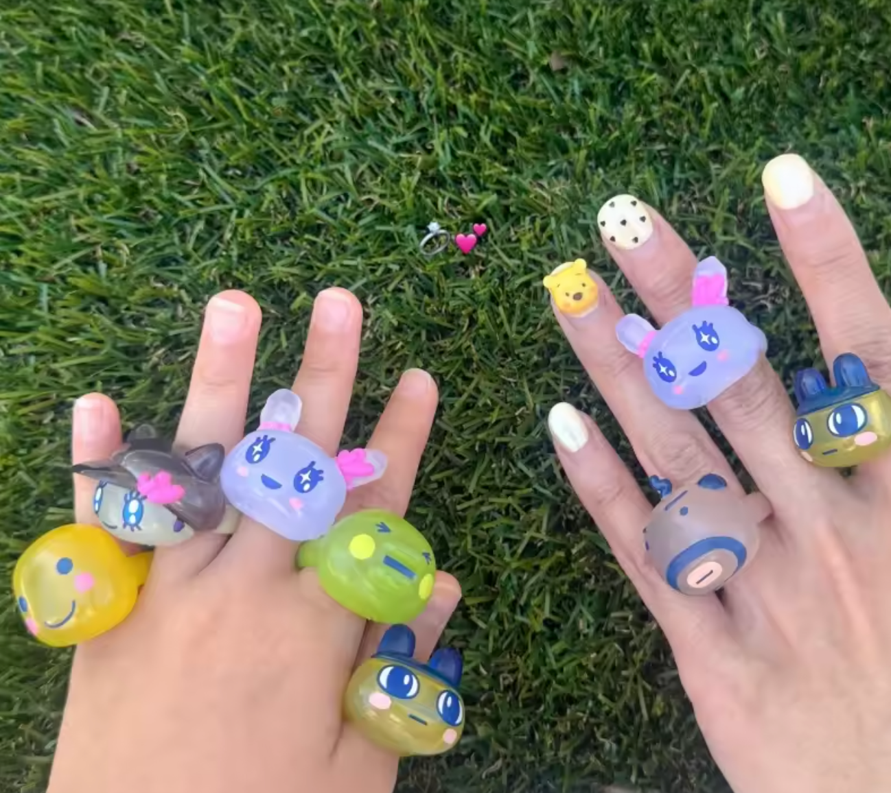 Tamagotchi Figure Ring Gashapon (1 Random)