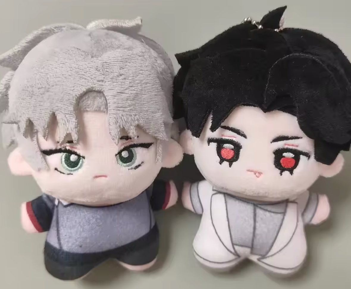 Alien Stage Ivan and Till Round 6 Plushie Keychain Set (2 pcs)