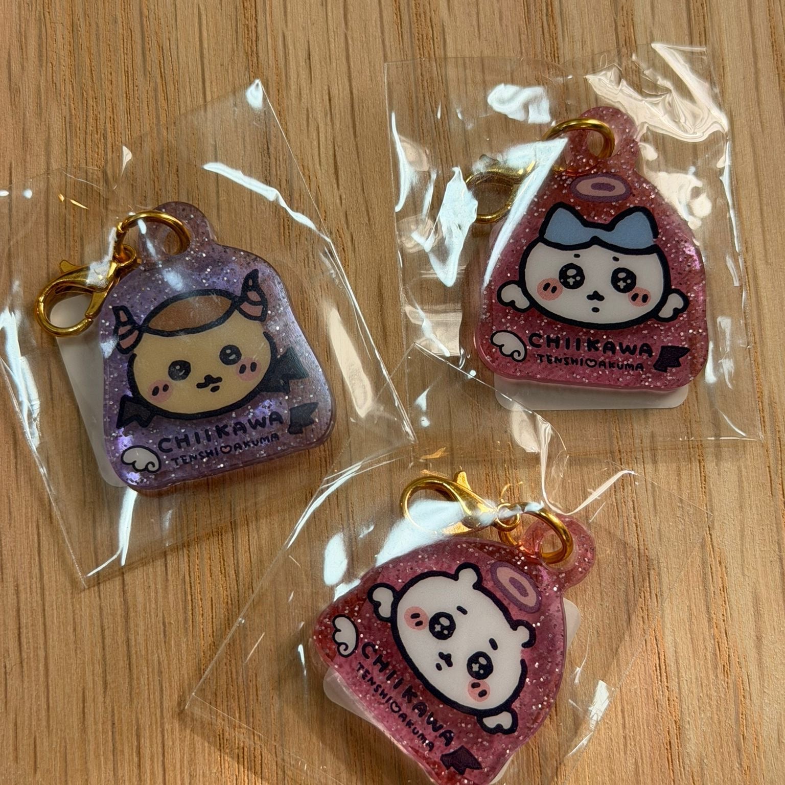 Chiikawa “Angel & Demon” mini glitter acrylic charms