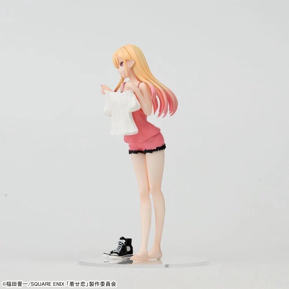 My Dress Up Darling Kitagawa Marin – In the Middle of Trying on Clothes Ver. Figure by SEGA