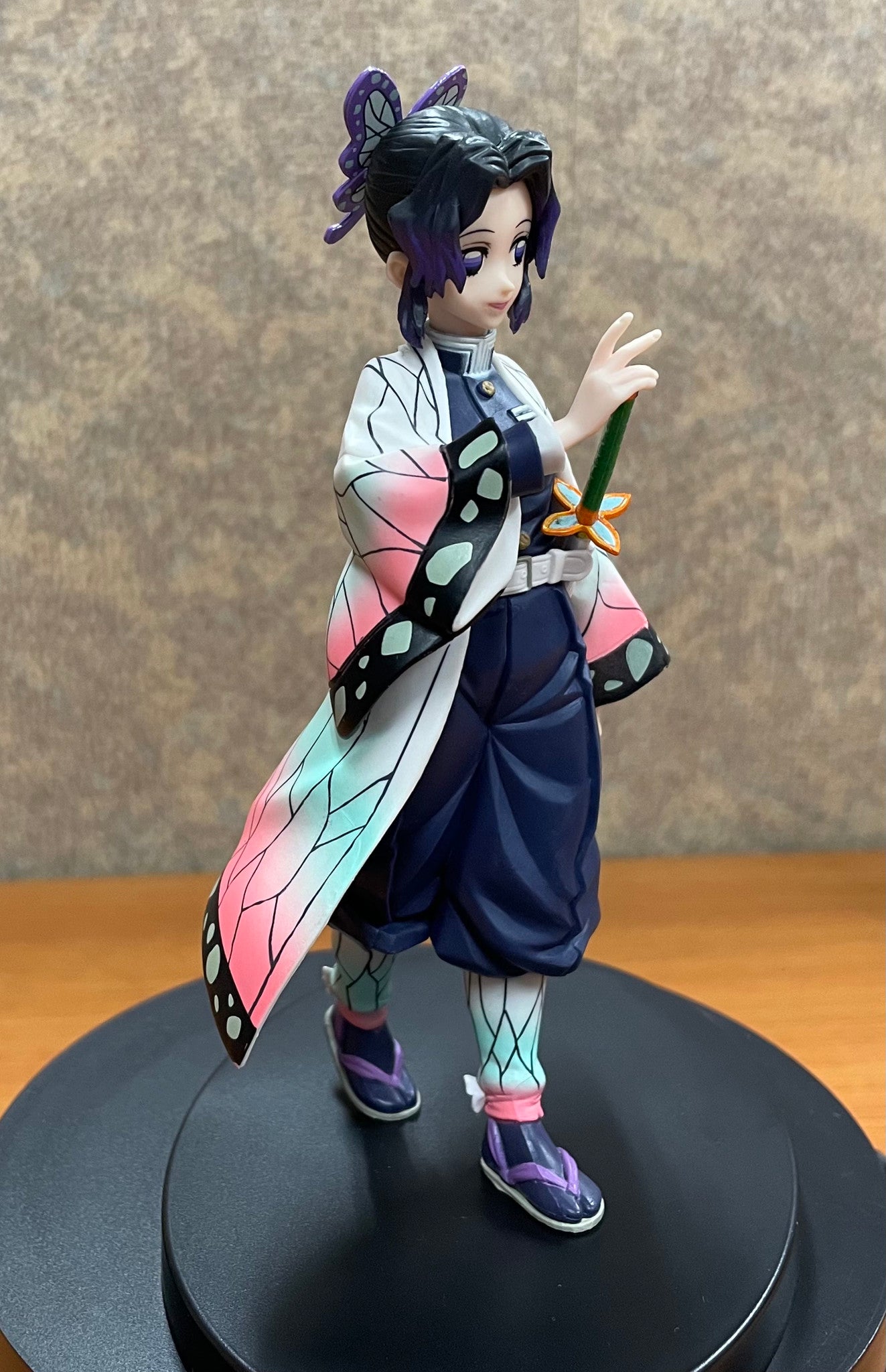 OPEN BOX Demon Slayer Shinobu Figure by Bandai